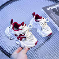 Zapatos deportivos huecos de malla única transpirable.  rojo