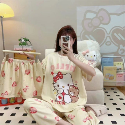 Teenage girls three piece Hello Kitty cartoon pajamas set