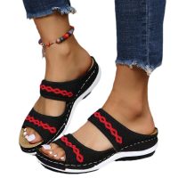 Sandales tissées volantes décontractées à talons compensés et semelles épaisses pour femmes, mode d'été  Noir