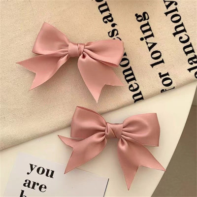 Children's 2 piece set of bow hair clips