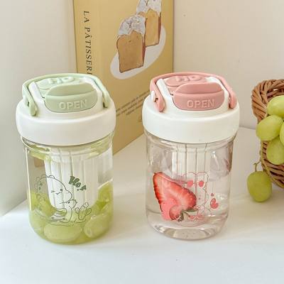 Water cup high value summer tea and water separation straw cup