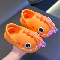 Sandalias y pantuflas infantiles con luz LED y forma de tiburón  naranja