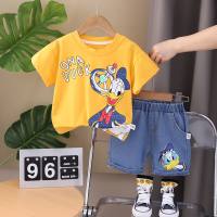 Shorts de manga curta com estampa de desenho animado terno de verão para meninos  Amarelo