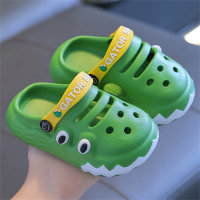 Sandalias y pantuflas infantiles con estampado de cocodrilo hueco.  Verde