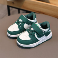 Children's color matching Velcro sneakers  Green