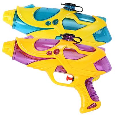لعبة مسدس أطفال على الشاطئ وعند الإستحمام