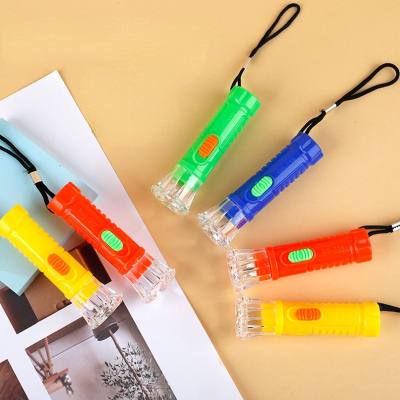 Kleine Taschenlampe für Kinder, praktisches Mini-Beleuchtungs-Taschenlampen-Simulationsspielzeug