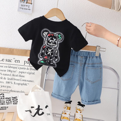 Großhandel für Kinderbekleidung für Jungen im Alter von 0 bis 5 Jahren, Sommerkleidung für kleine und mittelgroße Kinder, neue kurzärmelige Cartoon-Rundhals-T-Shirts für Kinder und Jeansanzüge