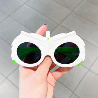النظارات الشمسية الترامان للأطفال  أبيض