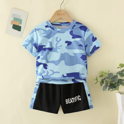 2-piece Toddler Boy Camouflage Short Sleeve T-shirt & Letter Pattern Patchwork Shorts