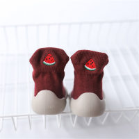El bordado de frutas para niños calcetines calza los zapatos del niño  rojo