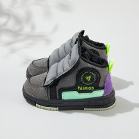 أحذية رياضية عالية الجودة مرقعة بشريط فيلكرو للأطفال الصغار  أسود