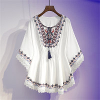 Large size design retro slimming mid-length loose top  White