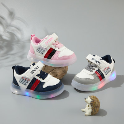 حذاء رياضي بشريط فيلكرو مرقعة بألوان LED للأطفال الصغار