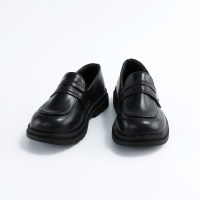 حذاء جلد سهل الارتداء بلون سادة للفتيات الصغيرات  أسود