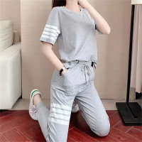 2PCS sports suit thin short-sleeved T-shirt trousers four-bar running suit  Gray