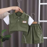 2024 terno de manga curta de verão infantil para bebê menino, vestido de verão, camisa estilo de trabalho, menino, bonito e casual  Verde