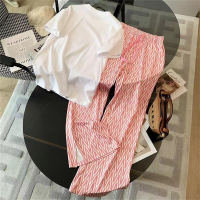 طقم ملابس رياضية وردية اللون مكون من قطعتين بنطال واسع الساق مكون من قطعتين  وردي 
