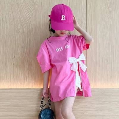 Mädchen-Baumwoll-T-Shirt im koreanischen Stil, kurzärmelig, für den Sommer, modisches Mädchen-Schleifenoberteil, mittlere und große Kinder-Schlitz-Sommer-T-Shirt, trendig