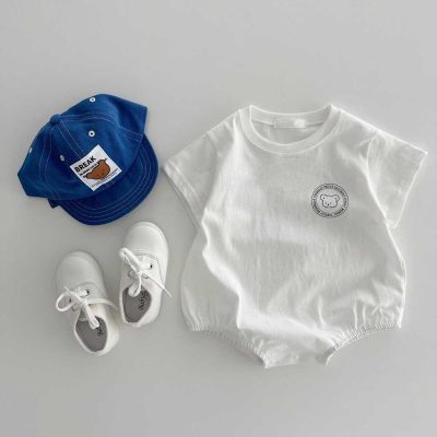 Baby clothes, summer cartoon bear clothes, thin triangle bag fart clothes, newborn baby jumpsuit, short-sleeved crawl suit