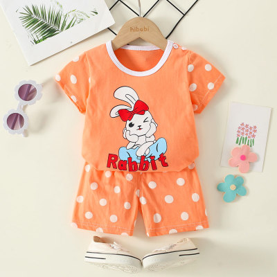 T-shirt a maniche corte stampata con lettera e coniglio in puro cotone da bambina in 2 pezzi e pantaloncini a pois