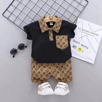 Außenhandel Jungen Kurzarm-Poloshirt im koreanischen Stil 2023 Sommer neuer Stil grenzüberschreitender Säugling Außenhandel Großhandel zweiteiliges Set trendy  Schwarz