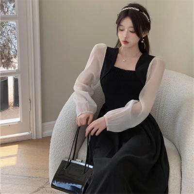Spliced long-sleeved dress with square neck and slim waist
