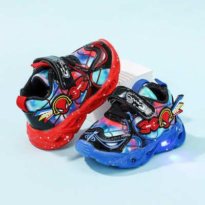 Zapatillas de deporte con velcro LED estilo Spiderman con bloque de color de cuero PU para niño pequeño
