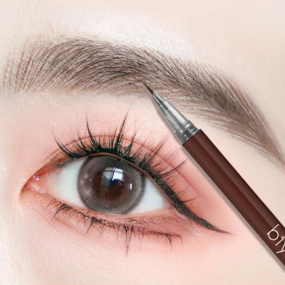 Biya Clear Rooted Water Eyebrow Pen has a natural, waterproof, and makeup holding effect that does not fade and is not prone to smudging. It is a very fine liquid eyebrow pen