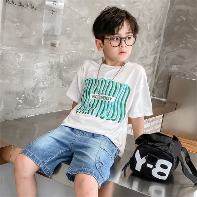 Conjunto de camiseta de manga corta de verano para niños Conjunto de dos piezas con pantalones cortos de mezclilla