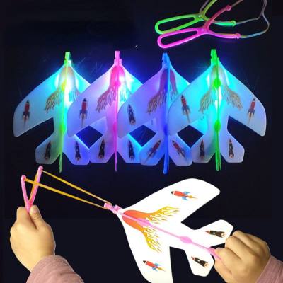لعبة تعليمية للأطفال على شكل طائرة مضيئة منجنيق DIY