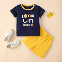 Camiseta de manga corta con patrón de letras a rayas de bloque de color de algodón puro para niños pequeños de 2 piezas y pantalones cortos de color sólido  Azul