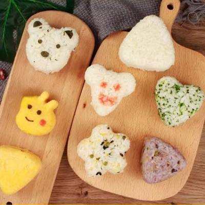 Cartoon Kinder Reisbällchenform Lebensmittelqualität PP-Material gebackener Reis Dreieck Reisbällchen Werkzeug