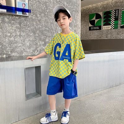 Boys' plaid summer suits for middle and large children's boys short-sleeved T-shirts and shorts with letters two-piece suits for trendy children's thin