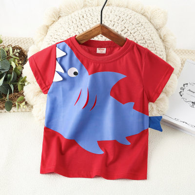 Camiseta con estampado de tiburón para niño