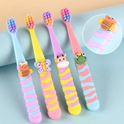Cute soft-bristled children's cartoon toothbrush, 2 pack, random colors
