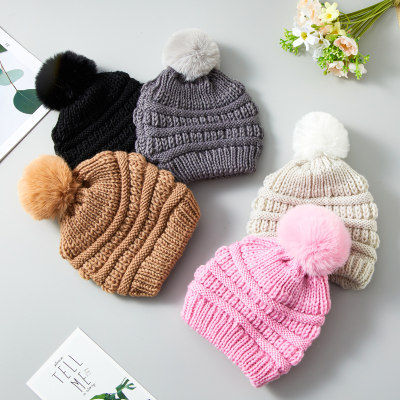 Cappello di lana con palla di pelo adorabile per bambini