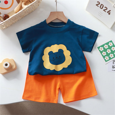 مجموعة من قطعتين للأطفال الرضع تشمل تيشيرت بأكمام قصيرة مصنوعة من القطن النقي، ملابس صيفية للأولاد، مثالية كقميص للتسلية في المنزل.