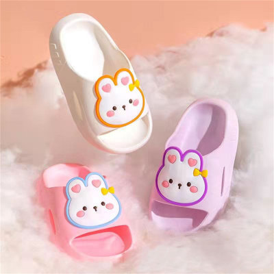 Sandálias deslizantes com decoração de coelho de PVC para meninas