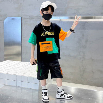Boys' fashionable and trendy contrasting color loose casual suits boys' handsome short-sleeved shorts two-piece suits