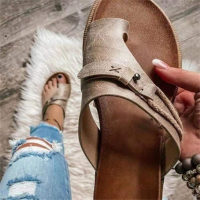 Women's summer outdoor slippers flat low heel retro toe clip-toe sandals  Gray