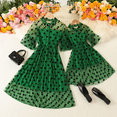 Elegant Wave Point Print Puff Sleeve Dress for Mom and Me