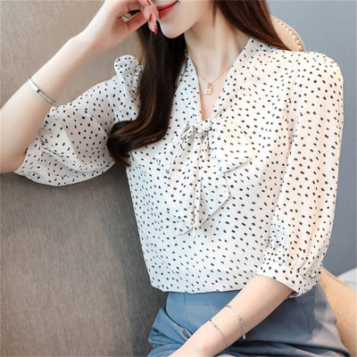 Thin bow tie new three-quarter sleeve shirt covers the belly to make fat girls look thin and fat polka dot top