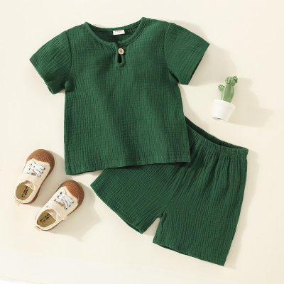 Camiseta y pantalones cortos lisos de lino y algodón para niño pequeño