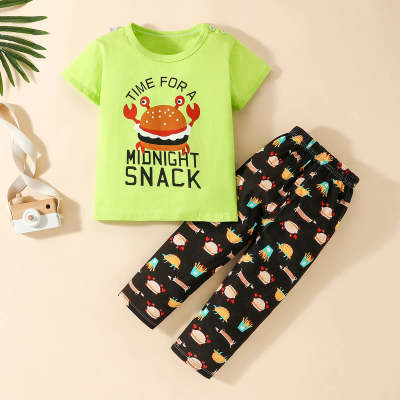 Conjunto de camiseta e calça infantil com estampa de caranguejo