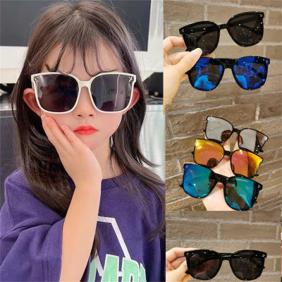 Einfarbige Sonnenbrille für Kinder