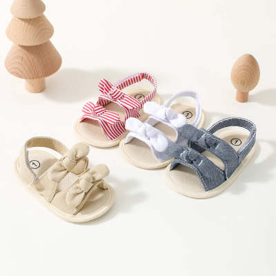 Sandali a punta aperta con decoro Bowknot tinta unita per neonata