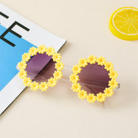 Gafas de sol lindas de las flores de la niña pequeña  Amarillo