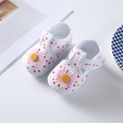 Sapatos infantis com estampa de flores para bebês e crianças pequenas em tecido com sola macia
