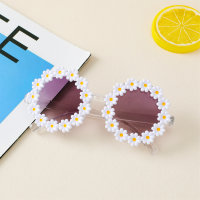 Gafas de sol lindas de las flores de la niña pequeña  Blanco